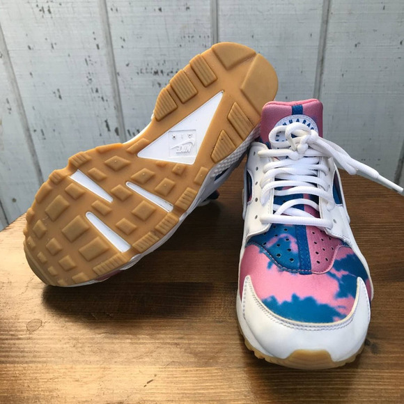 Nike Air Huarache Pink & Blue Tie-Dye Sneaker, 6.5 - Picture 6 of 8